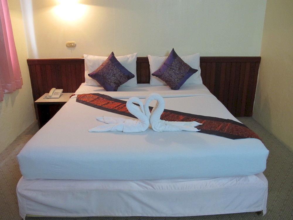 Chumphon Palace Hotel Ngoại thất bức ảnh