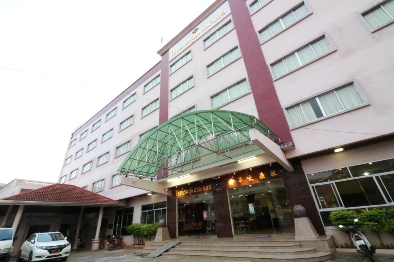 Chumphon Palace Hotel Ngoại thất bức ảnh